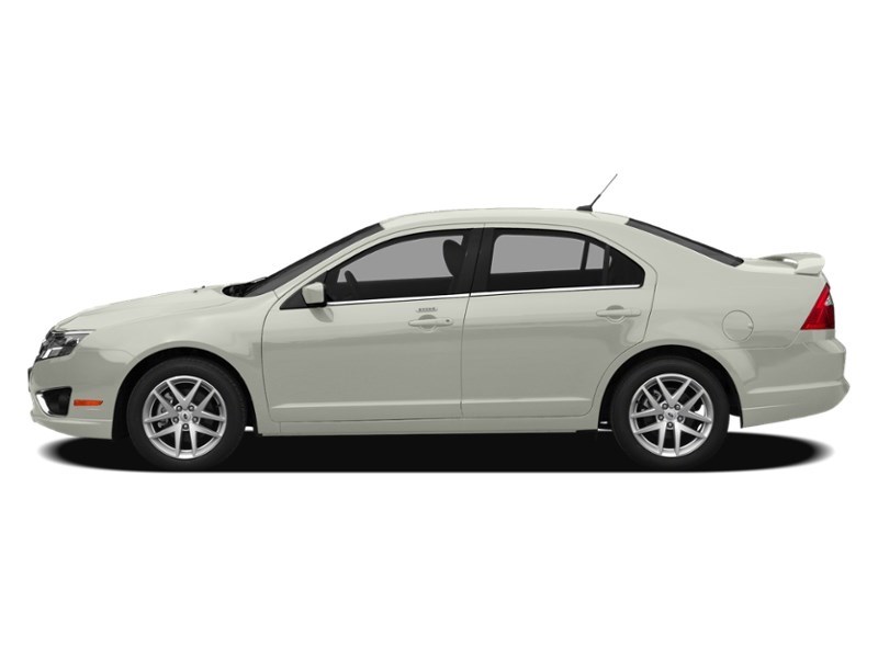 2012 Ford Fusion 4dr Sdn SE FWD White Suede  Shot 33