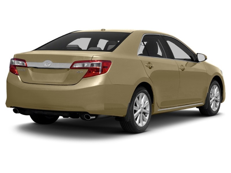 2012 Toyota Camry 4dr Sdn V6 Auto XLE Sandy Beach Metallic  Shot 24