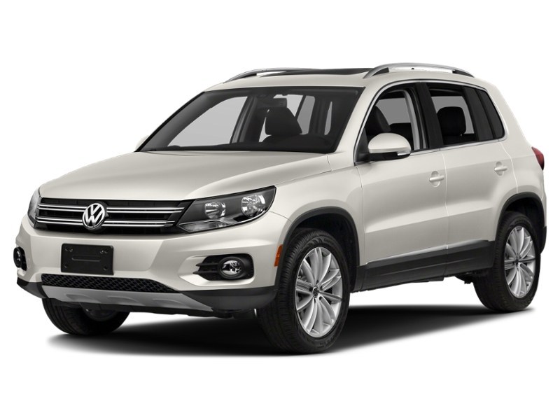 2013 Volkswagen Tiguan 4dr Auto Comfortline 4Motion Candy White  Shot 34