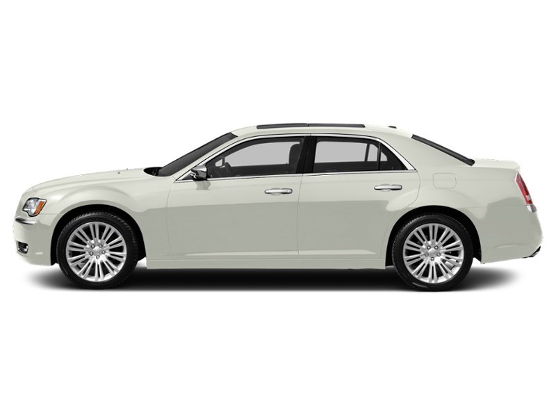 2013 Chrysler 300 4dr Sdn Touring RWD Bright White Clearcoat  Shot 39