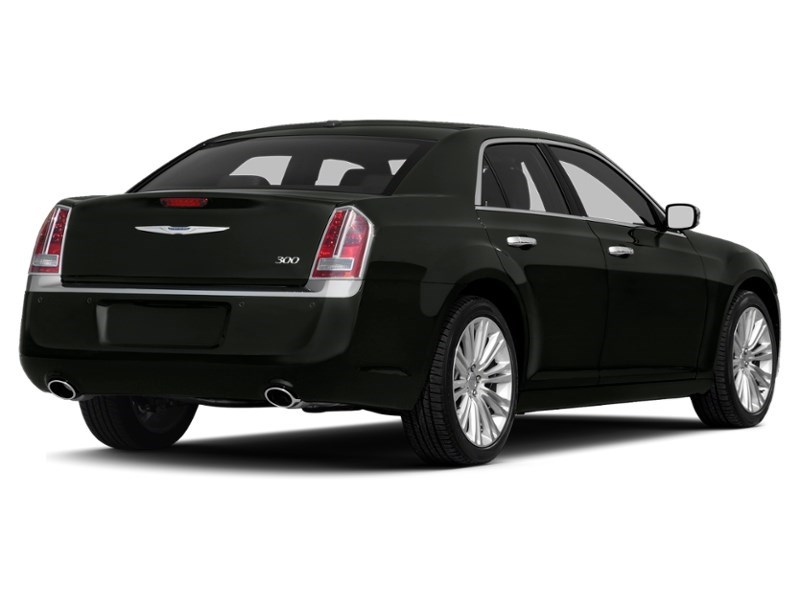 2013 Chrysler 300 4dr Sdn Touring RWD