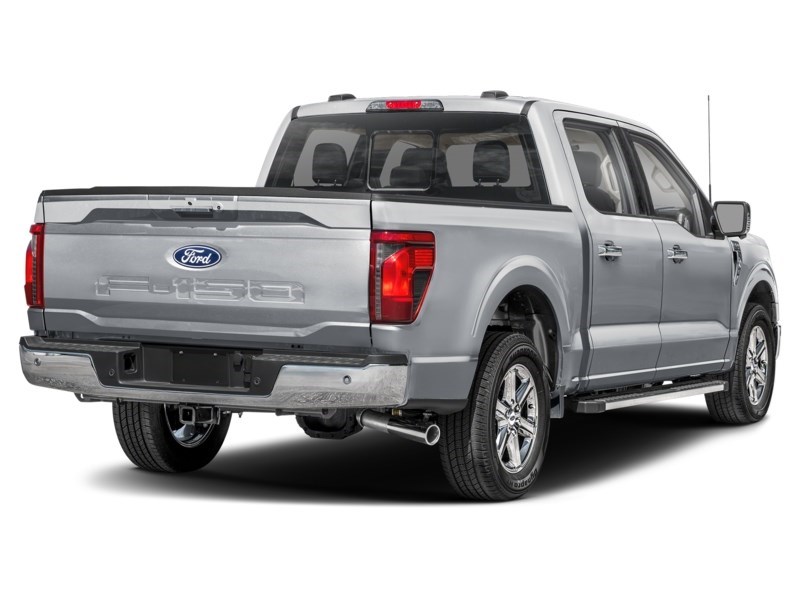 2026 Ford F-150 XLT 4WD SuperCrew 5.5' Box Iconic Silver Metallic  Shot 28