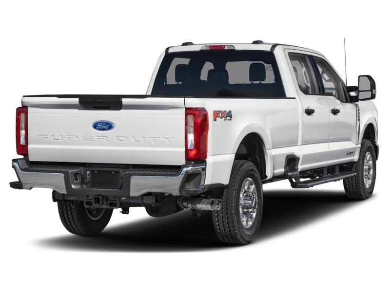 2026 Ford F-350 XLT 4WD Crew Cab 8' Box Oxford White  Shot 2