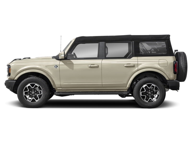 2026 Ford Bronco Outer Banks 4 Door 4x4 Desert Sand  Shot 12